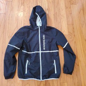 New Balance Fearlessly Independent Womens Full Zip Jacket-Black- Size Medium